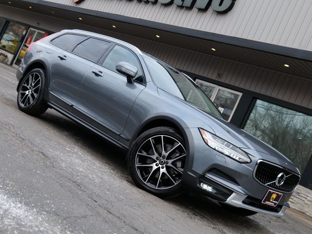 2020 Volvo V90 Cross Country Base