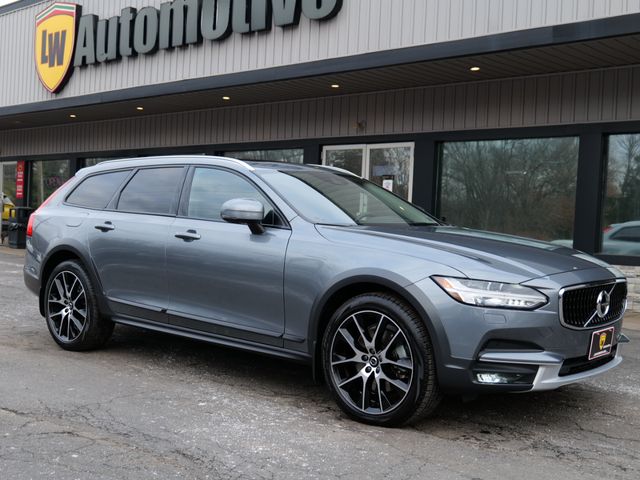 2020 Volvo V90 Cross Country Base