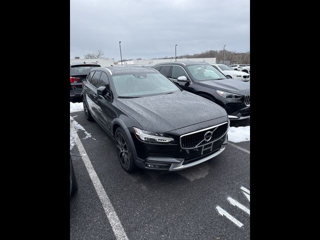 2020 Volvo V90 Cross Country Base