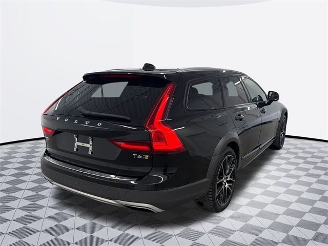 2020 Volvo V90 Cross Country Base