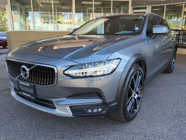 2020 Volvo V90 Cross Country Base