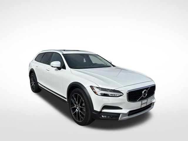 2020 Volvo V90 Cross Country Base