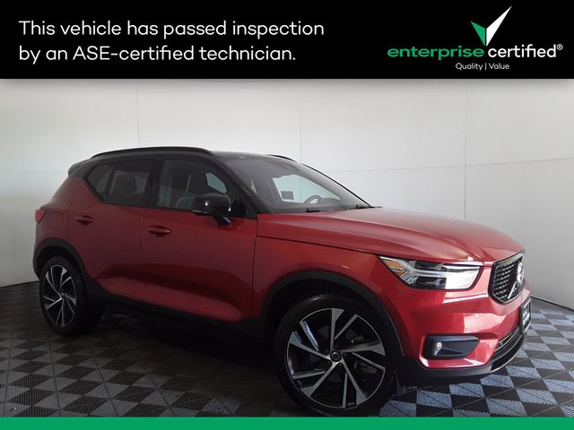 2020 Volvo XC40 R-Design