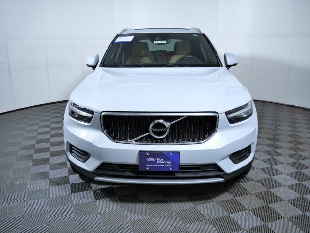 2020 Volvo XC40 Momentum