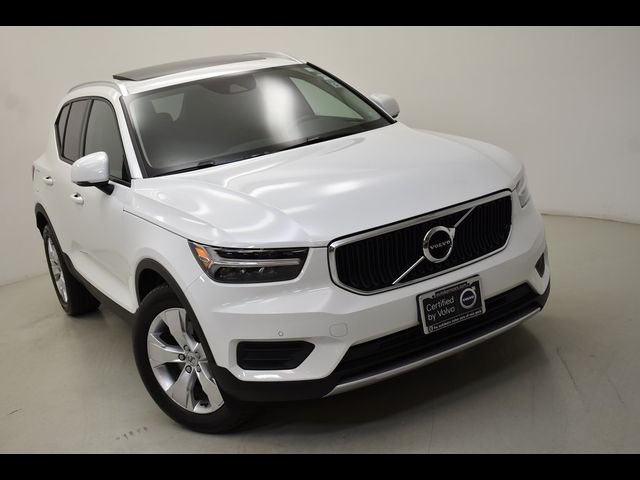 2020 Volvo XC40 Momentum