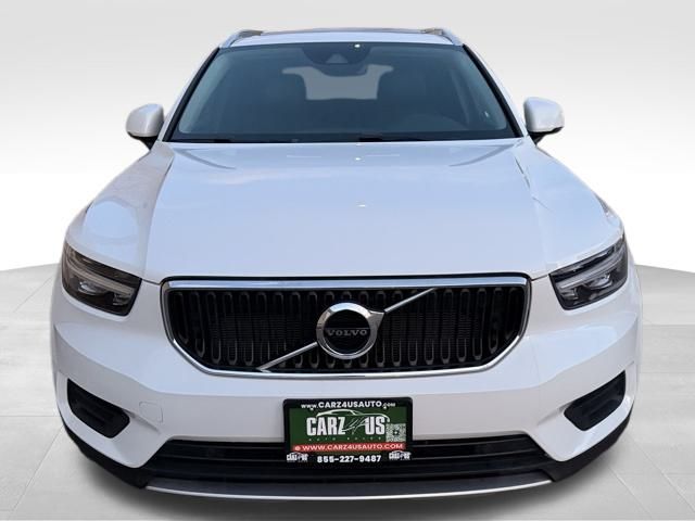 2020 Volvo XC40 Momentum