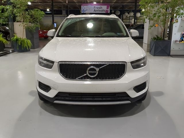 2020 Volvo XC40 Momentum