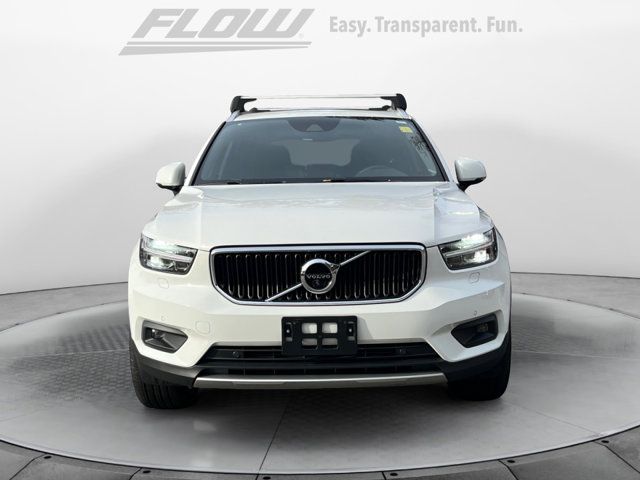 2020 Volvo XC40 Momentum