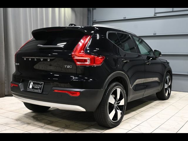 2020 Volvo XC40 Momentum