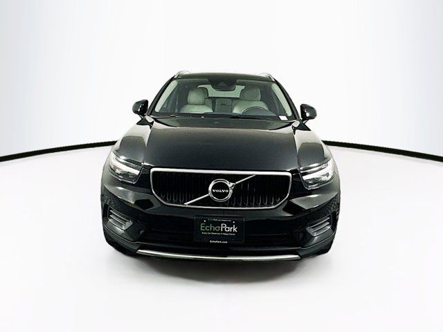 2020 Volvo XC40 Momentum