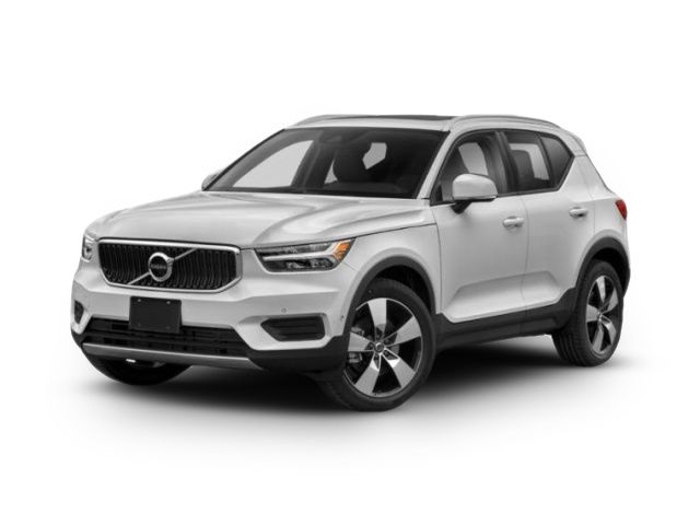 2020 Volvo XC40 Momentum