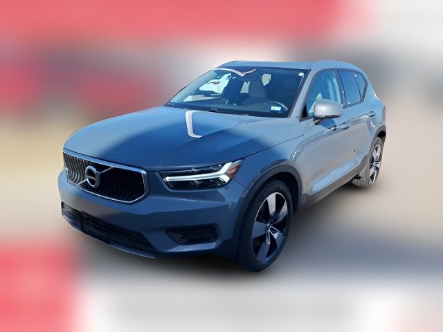 2020 Volvo XC40 Momentum