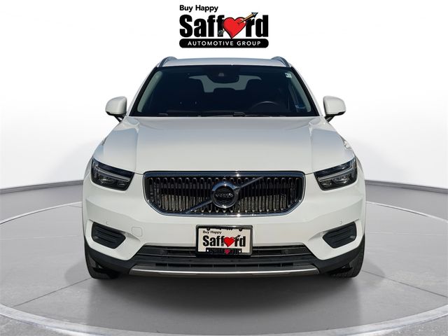 2020 Volvo XC40 Momentum
