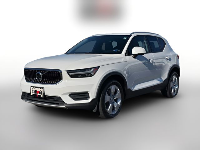2020 Volvo XC40 Momentum