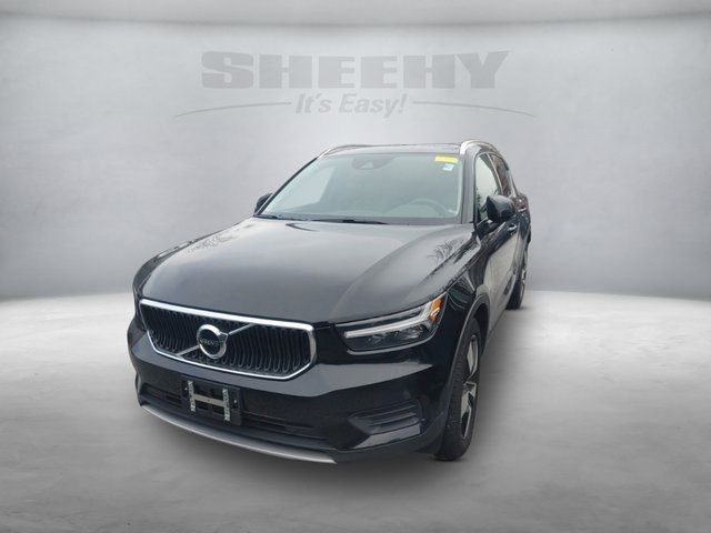 2020 Volvo XC40 Momentum