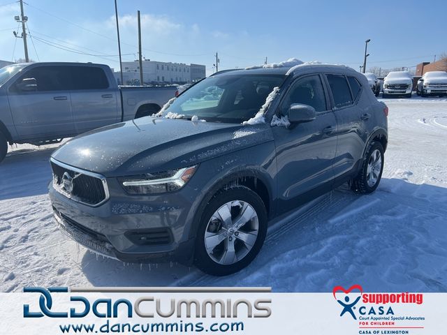 2020 Volvo XC40 Momentum