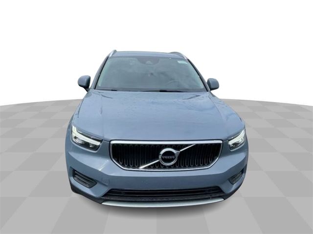 2020 Volvo XC40 Momentum