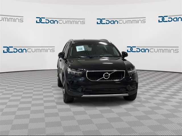 2020 Volvo XC40 Momentum