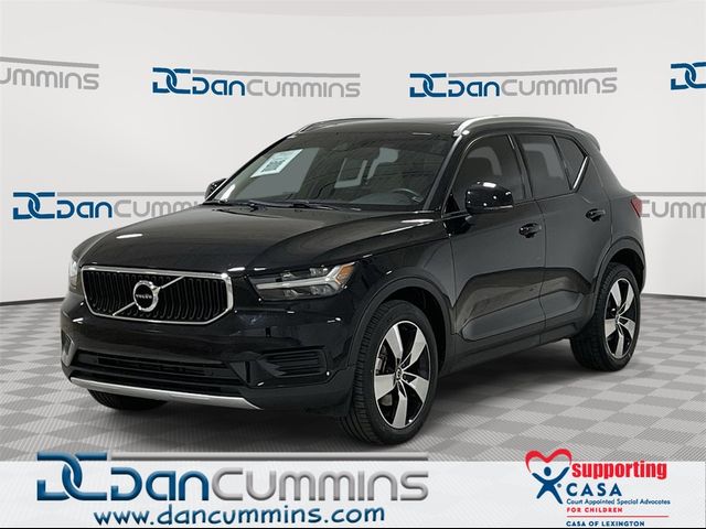 2020 Volvo XC40 Momentum