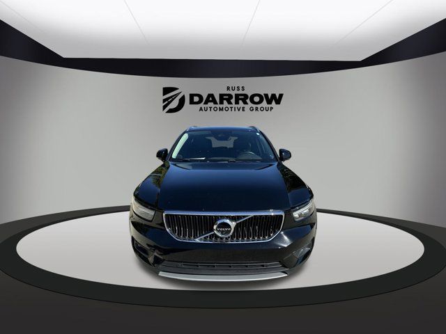 2020 Volvo XC40 Momentum