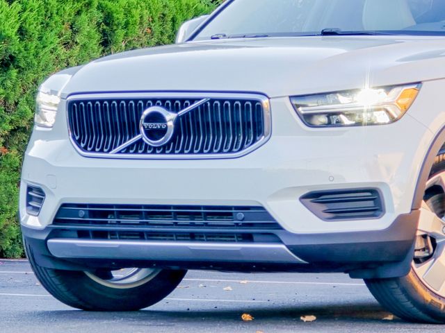 2020 Volvo XC40 Momentum