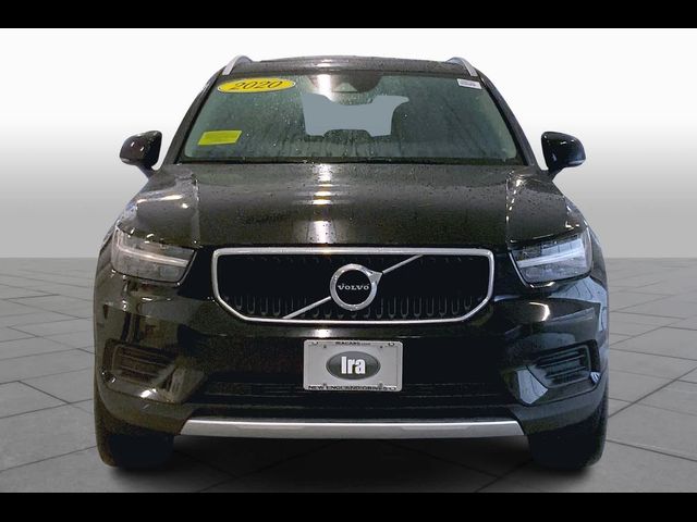 2020 Volvo XC40 Momentum