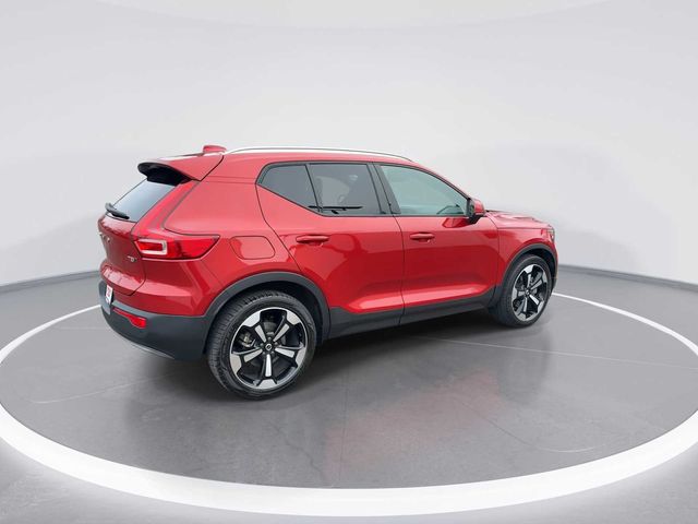 2020 Volvo XC40 Momentum