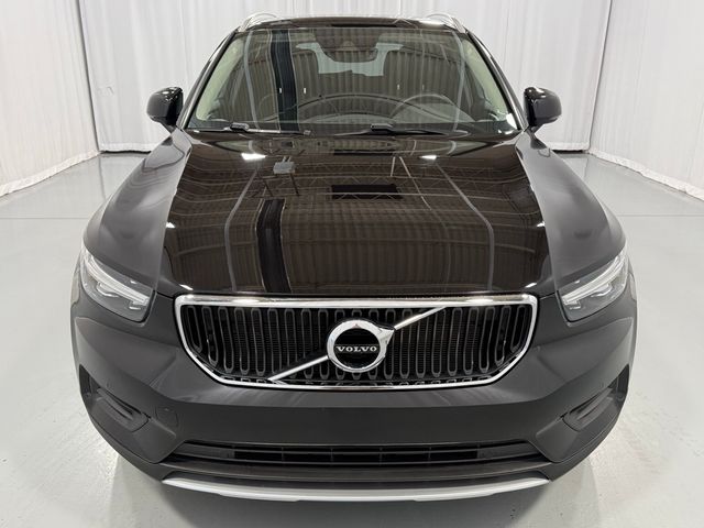 2020 Volvo XC40 Momentum