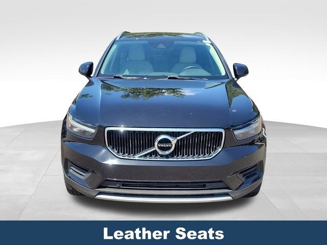 2020 Volvo XC40 Momentum