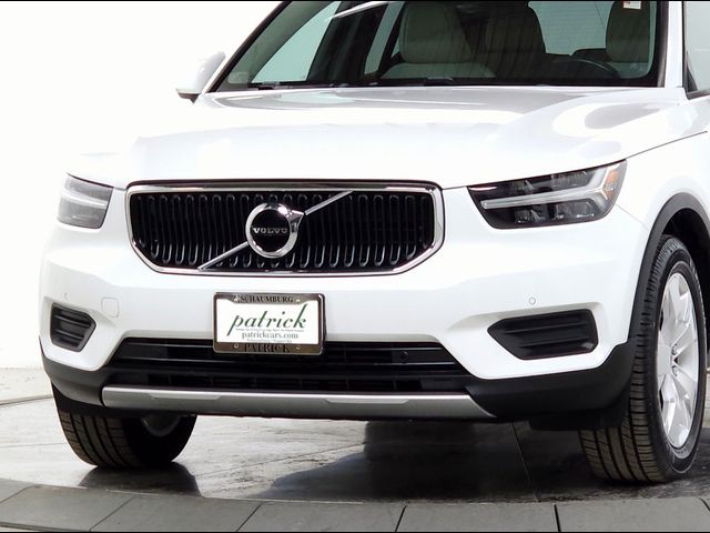 2020 Volvo XC40 Momentum