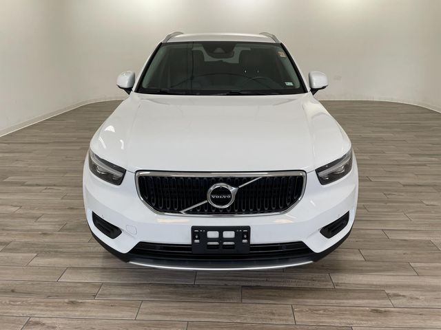 2020 Volvo XC40 Momentum