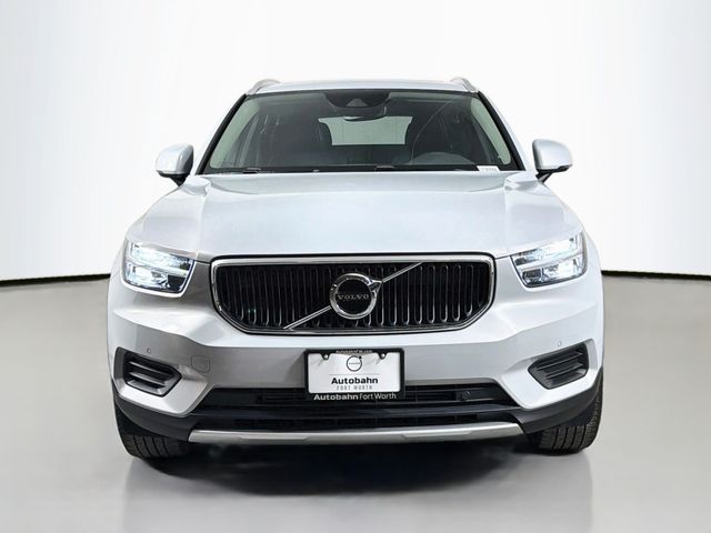 2020 Volvo XC40 Momentum
