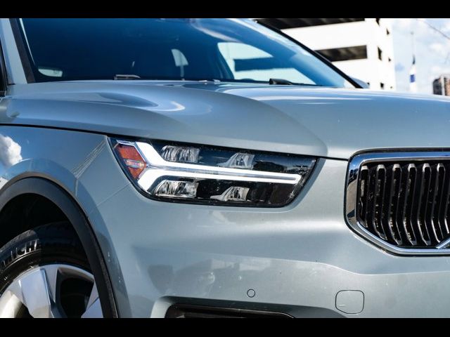 2020 Volvo XC40 Momentum