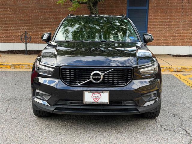 2020 Volvo XC40 R-Design