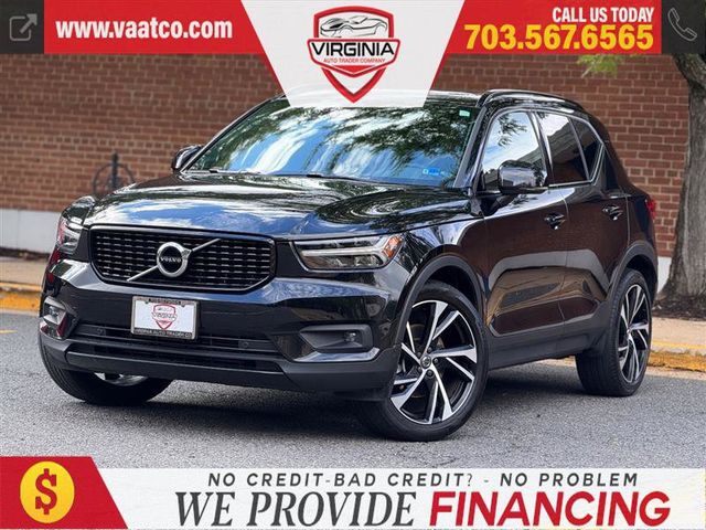 2020 Volvo XC40 R-Design