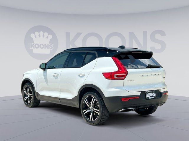 2020 Volvo XC40 R-Design