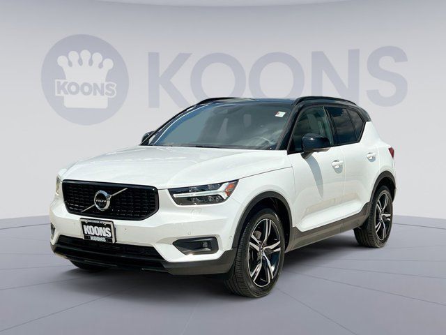 2020 Volvo XC40 R-Design