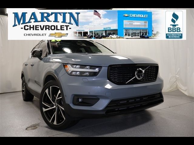 2020 Volvo XC40 R-Design