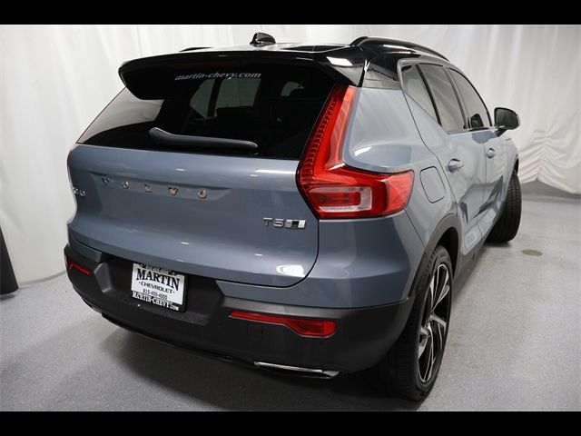 2020 Volvo XC40 R-Design