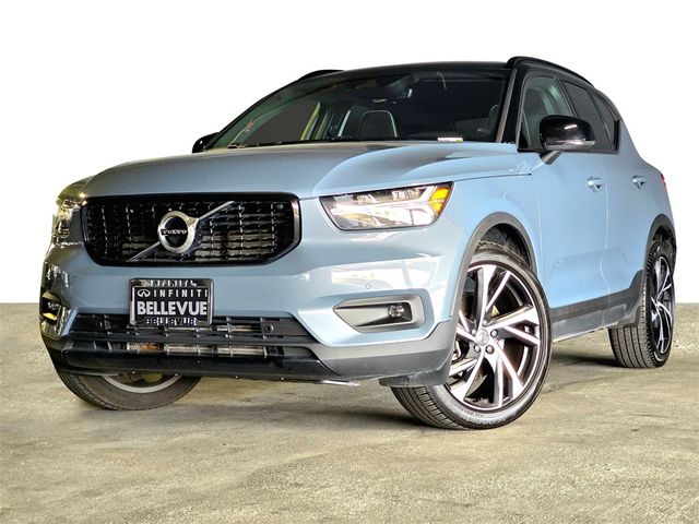 2020 Volvo XC40 R-Design