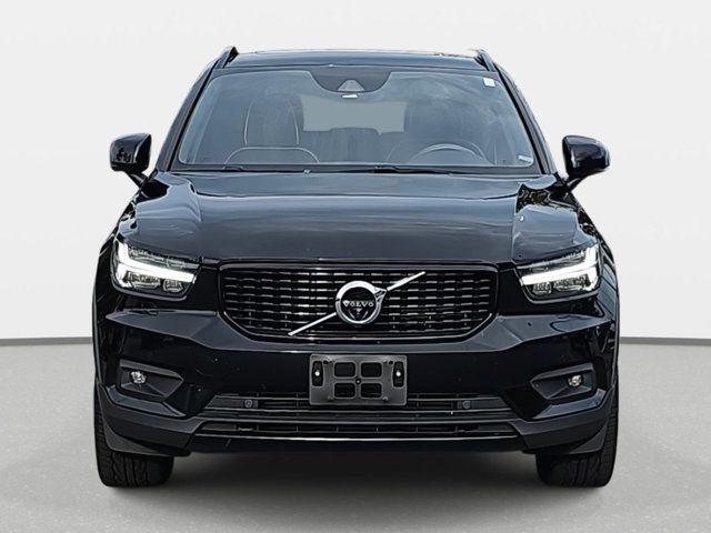 2020 Volvo XC40 R-Design