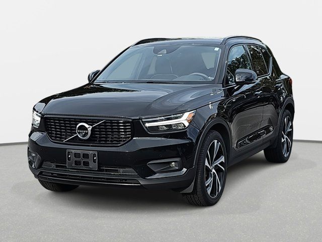 2020 Volvo XC40 R-Design