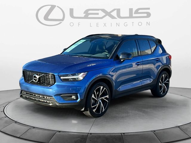 2020 Volvo XC40 R-Design