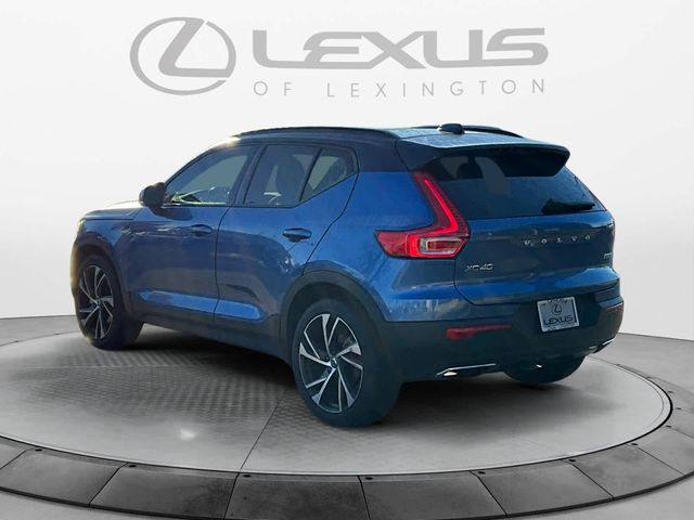 2020 Volvo XC40 R-Design