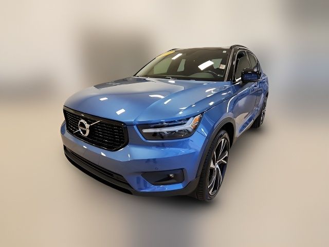 2020 Volvo XC40 R-Design