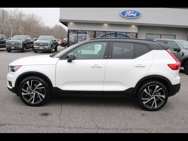 2020 Volvo XC40 R-Design