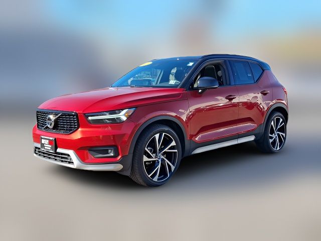 2020 Volvo XC40 R-Design