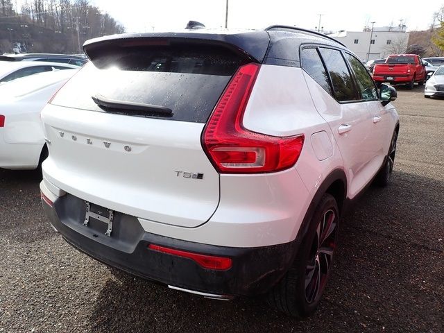 2020 Volvo XC40 R-Design