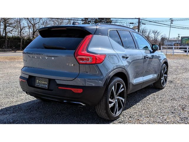2020 Volvo XC40 R-Design