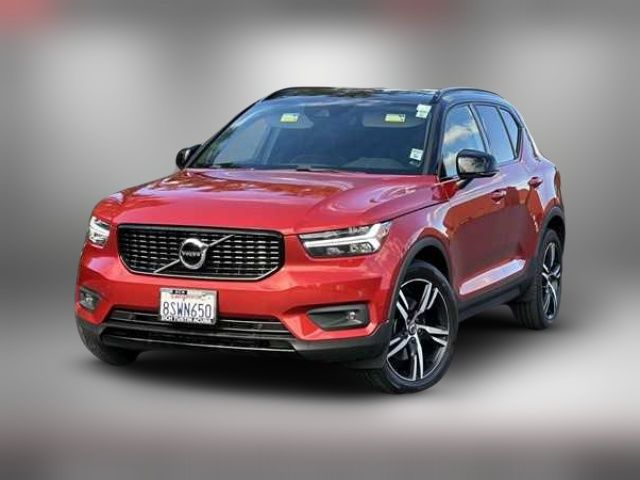 2020 Volvo XC40 R-Design